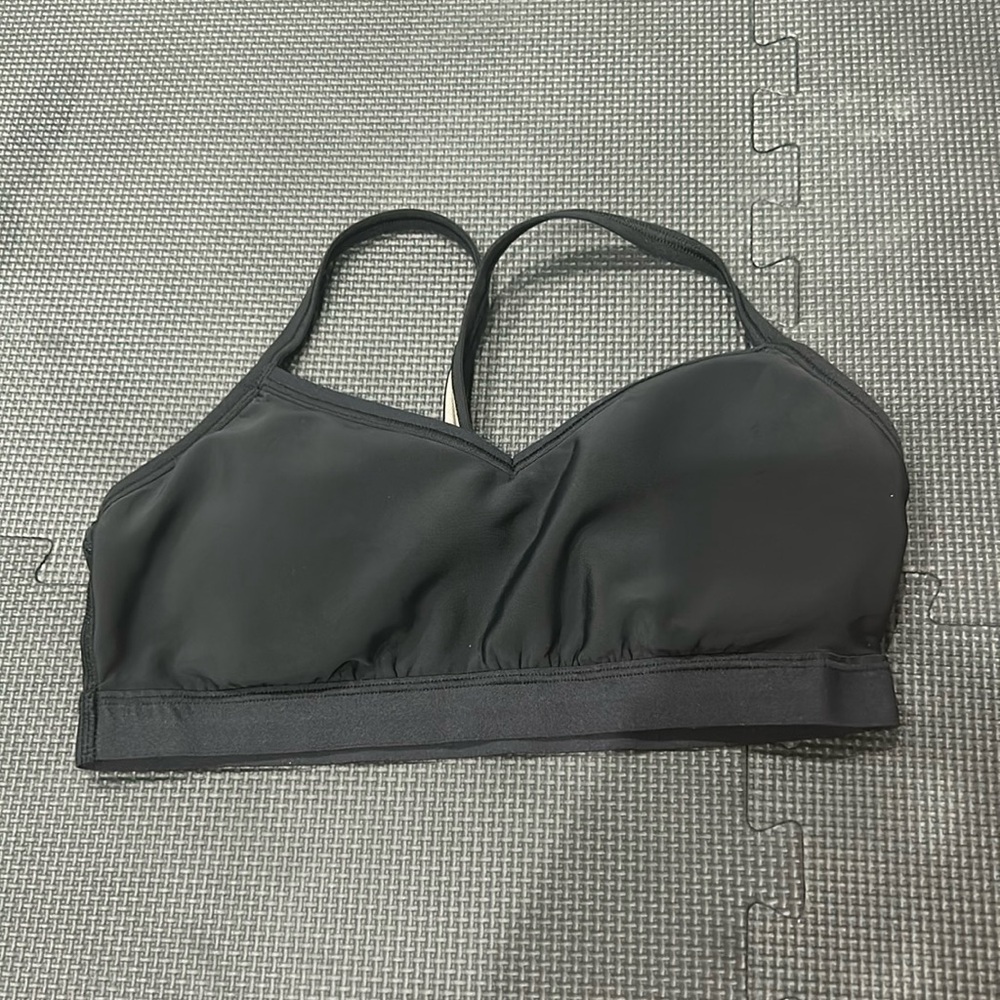 Aerie Chill Play Move sports bra black medium
